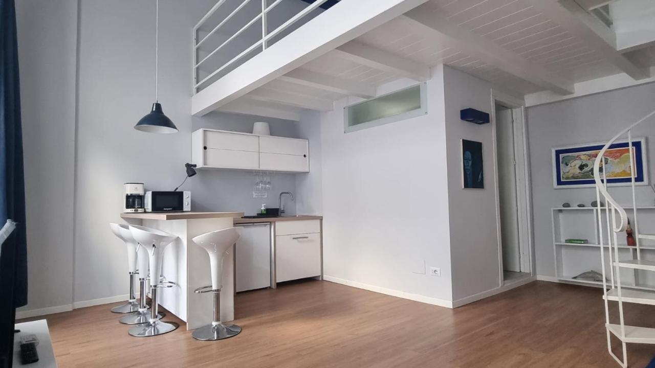 Vicool Apartments - Centro Storico Napoli Екстериор снимка