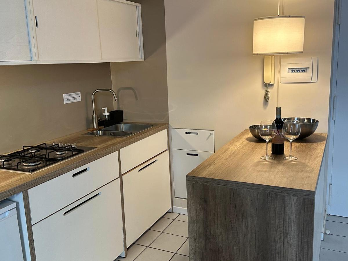 Vicool Apartments - Centro Storico Napoli Екстериор снимка